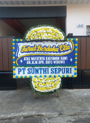 Papan Bunga Duka di Curug Kulon